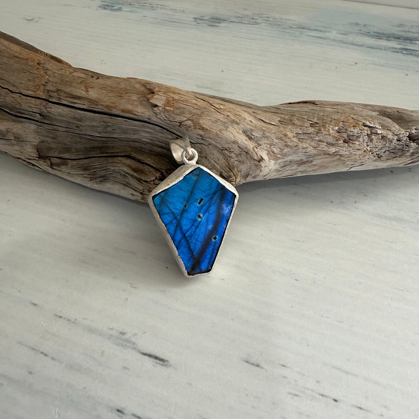 Flat Rock Labradorite Pendant - SD1328