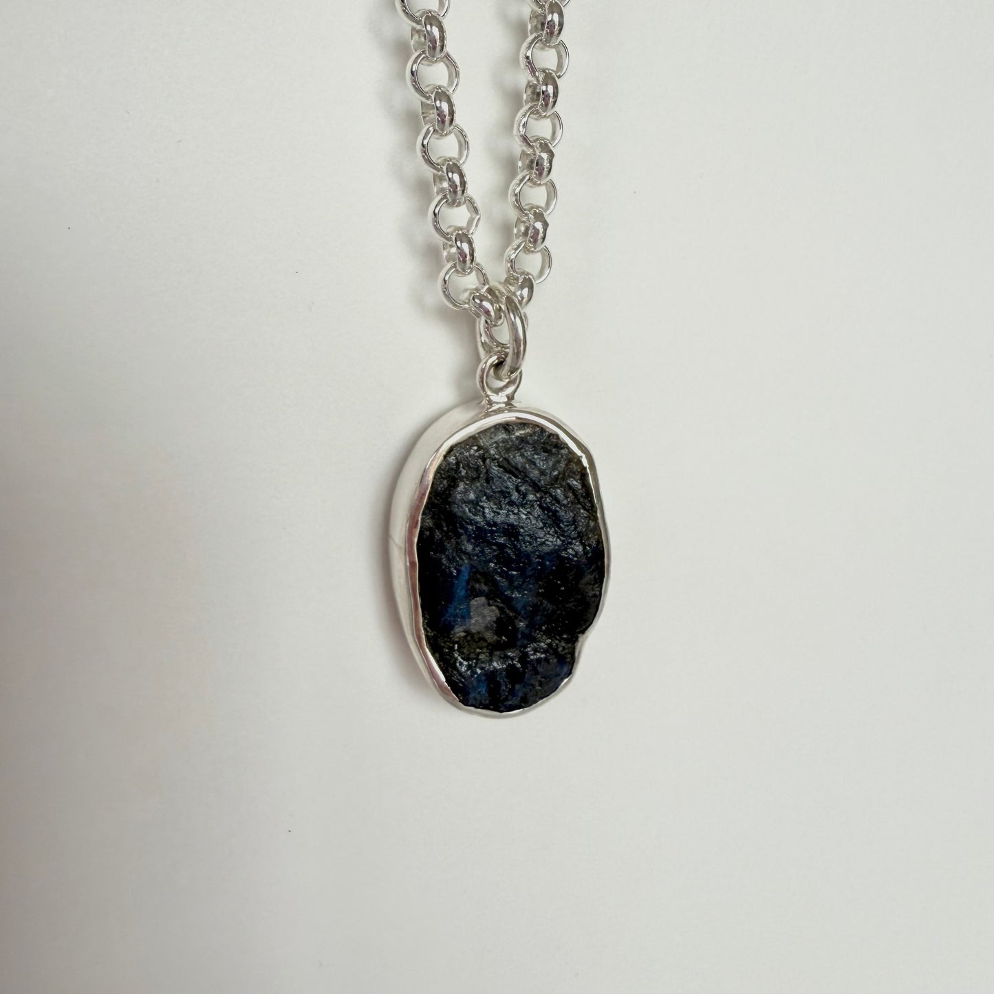 Rocky River Raw Labradorite Pendant-SD3325