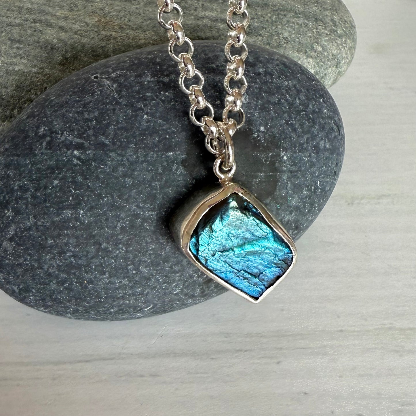 Rocky River Raw Labradorite Pendant-SD3329