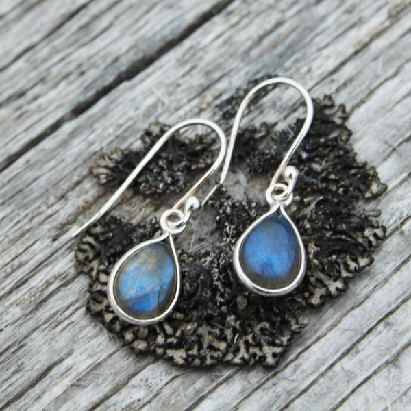 Shearstown Labradorite Earring