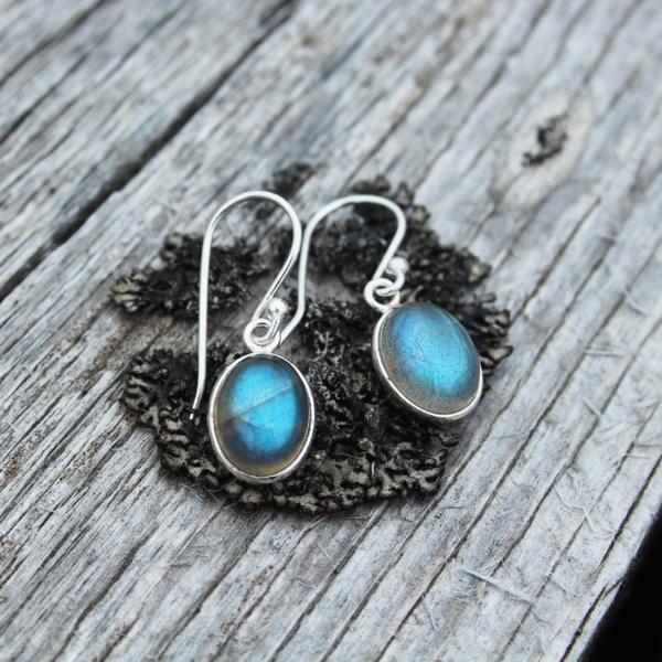 Shearstown Labradorite Earring